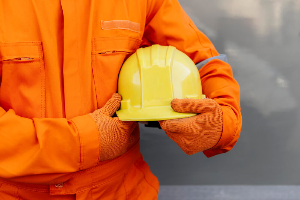 Rękawice budowlane – najlepszy sposób na ochronę przed urazami na budowie